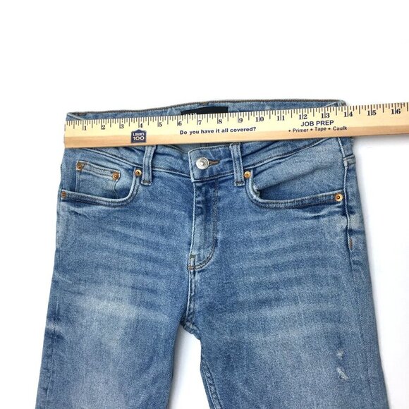 Zara Women's Jeans Straight Leg Distressed Frayed Hems Stretch size 6 length 27" - Picture 4 of 8